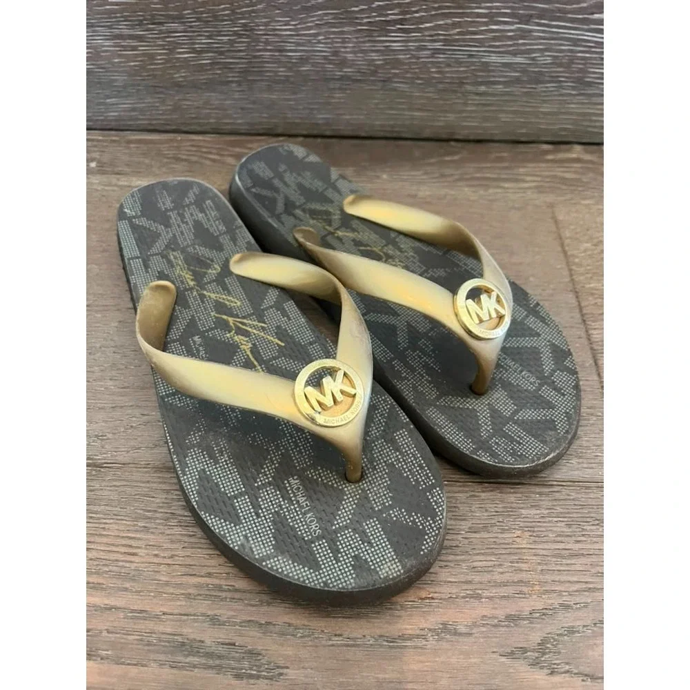 Michael Kors MK Gold Thong Flip Flops Women's Size 7M Black Logo Sandals